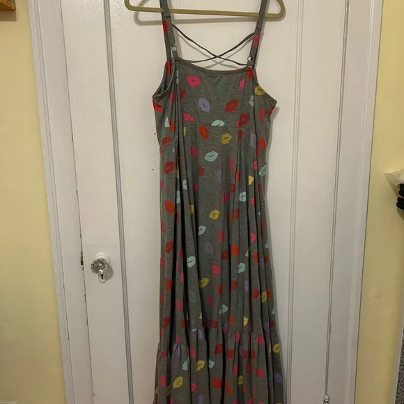 Torrid Multicolor Lip Print Maxi Dress - Picture 5 of 6